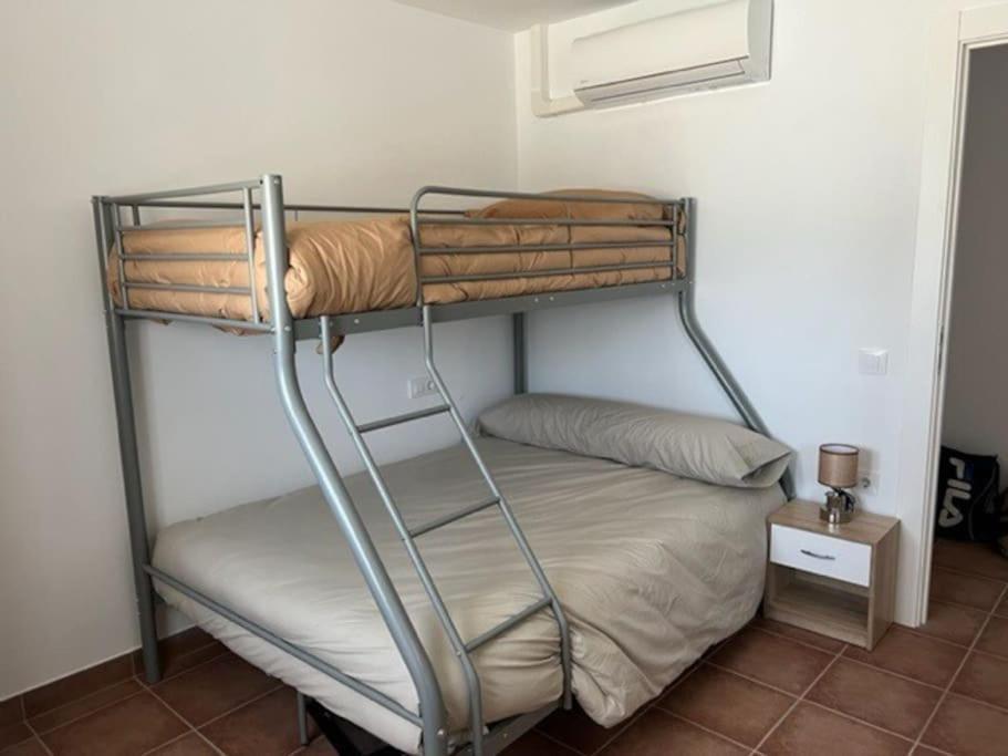 Villa Rural Con Amplia Piscina Campillo de Altobuey المظهر الخارجي الصورة