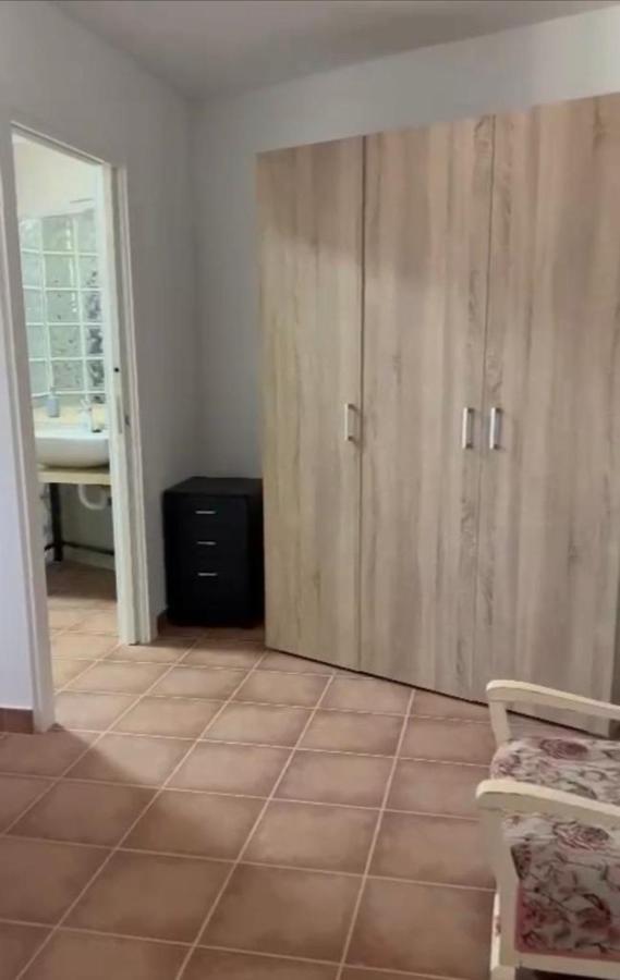 Villa Rural Con Amplia Piscina Campillo de Altobuey المظهر الخارجي الصورة